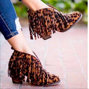 Leopard Print Faux Suede Fringe Ankle Booties 7.5